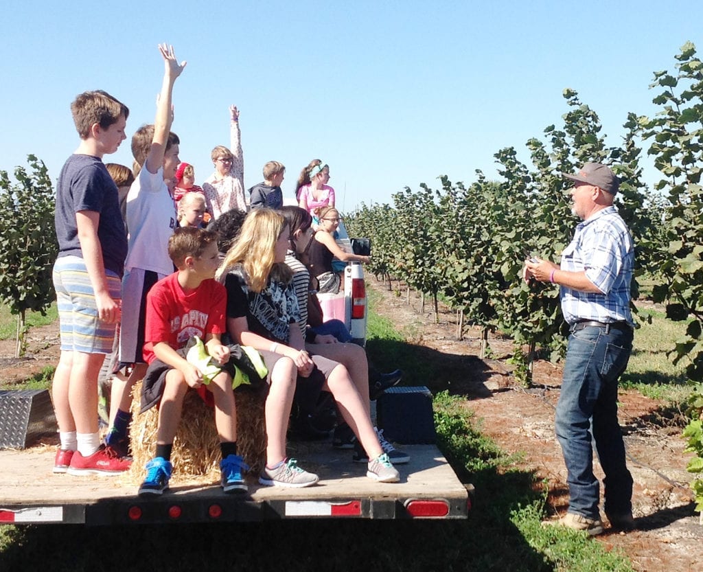 Aglink tells ag's story one classroom at a time
